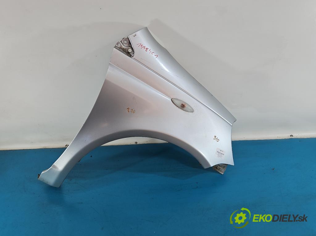 Toyota Yaris I 1999-2005 1.0 vvti 68 hp manual 50 kW 998 cm3 5- blatnik přední pravý  (Klika dveří ostatní)