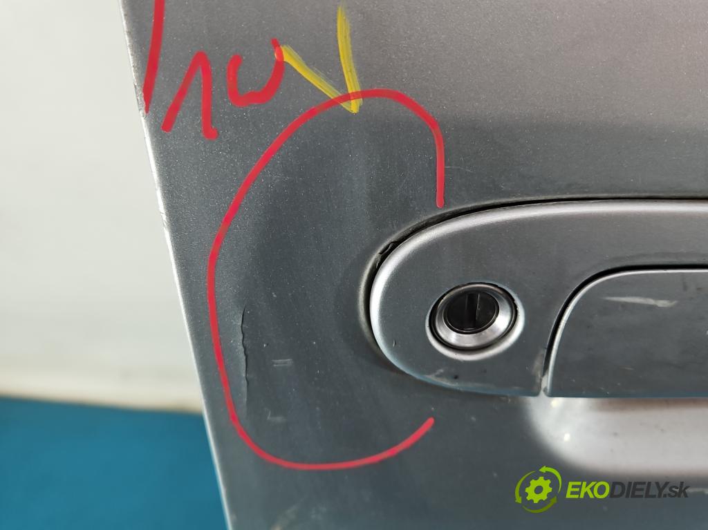 Toyota Yaris I 1999-2005 1.0 vvti 68 HP manual 50 kW 998 cm3 5- dvere predné pravé  (Kľučka dverí ostatné)