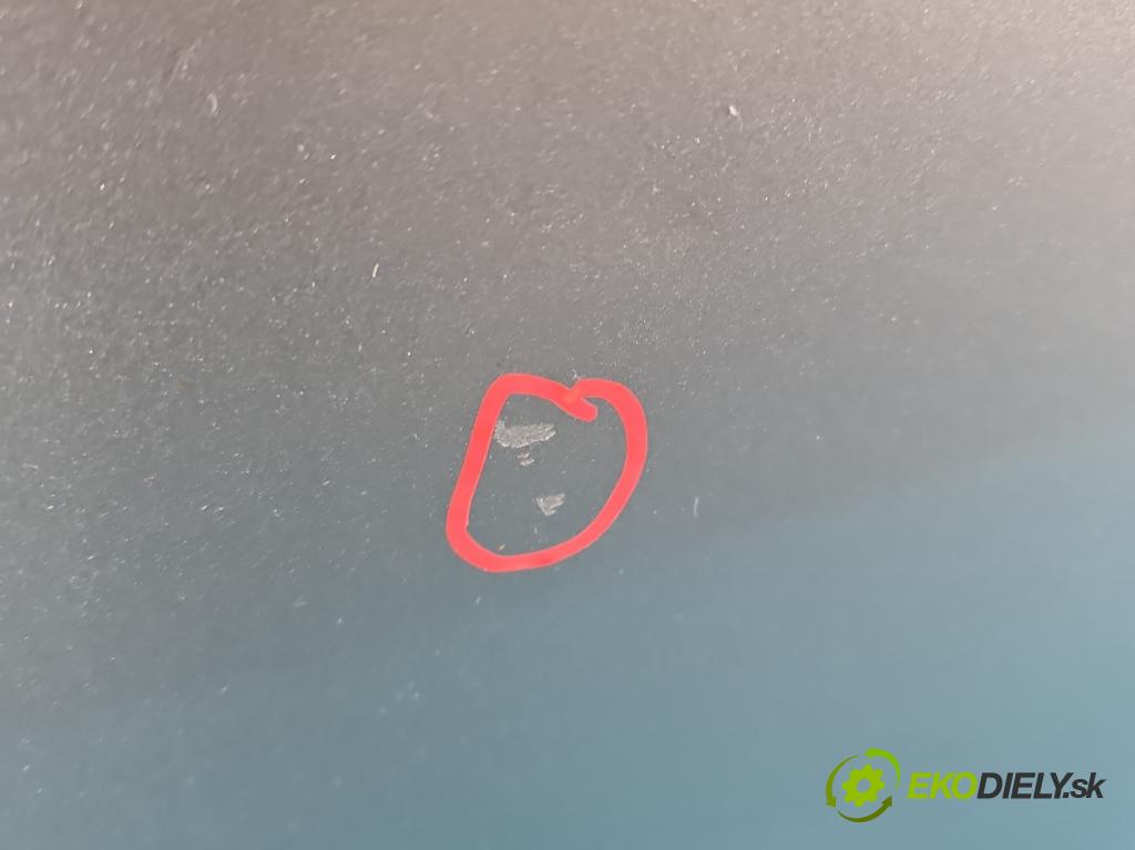 Toyota Yaris I 1999-2005 1.0 vvti 68 HP manual 50 kW 998 cm3 5- dvere zadné pravé  (Kľučka dverí ostatné)