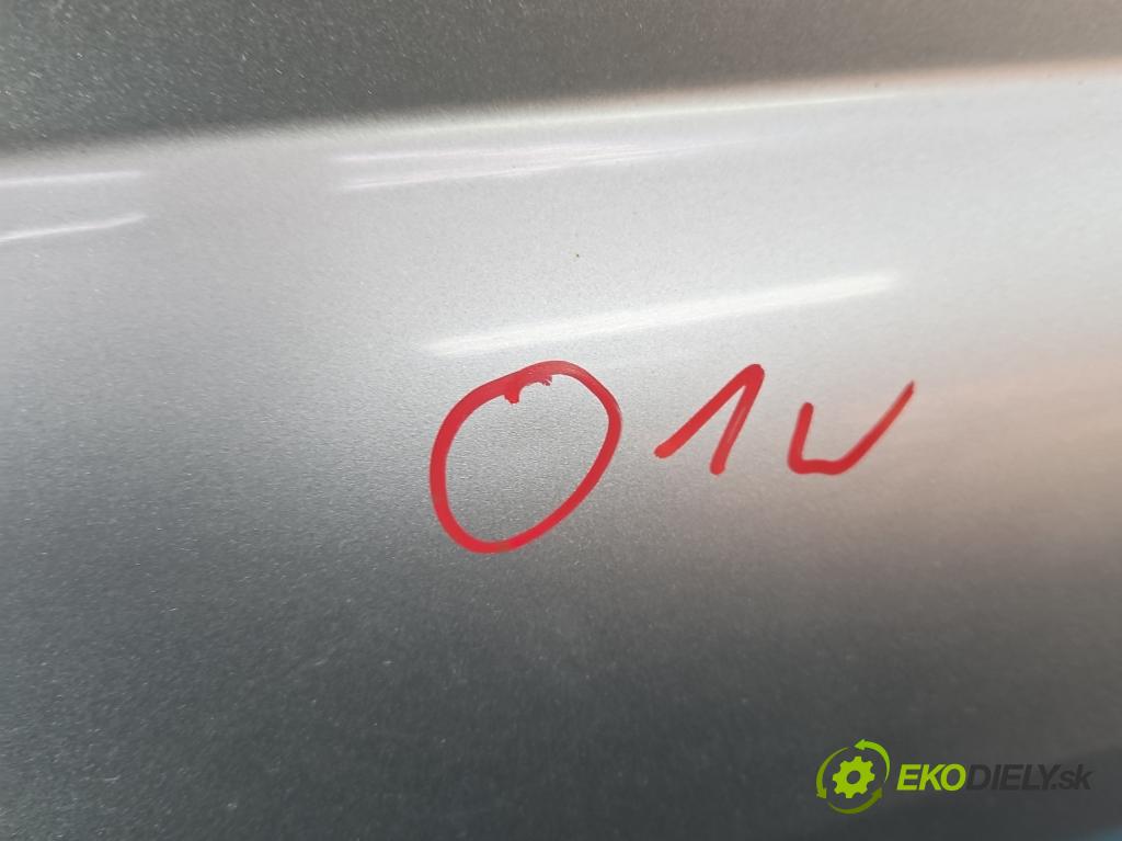 Toyota Yaris I 1999-2005 1.0 vvti 68 HP manual 50 kW 998 cm3 5- dvere zadné pravé  (Kľučka dverí ostatné)