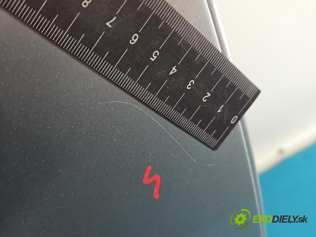 Toyota Yaris I 1999-2005 1.0 vvti 68 HP manual 50 kW 998 cm3 5- dvere zadné pravé  (Kľučka dverí ostatné)