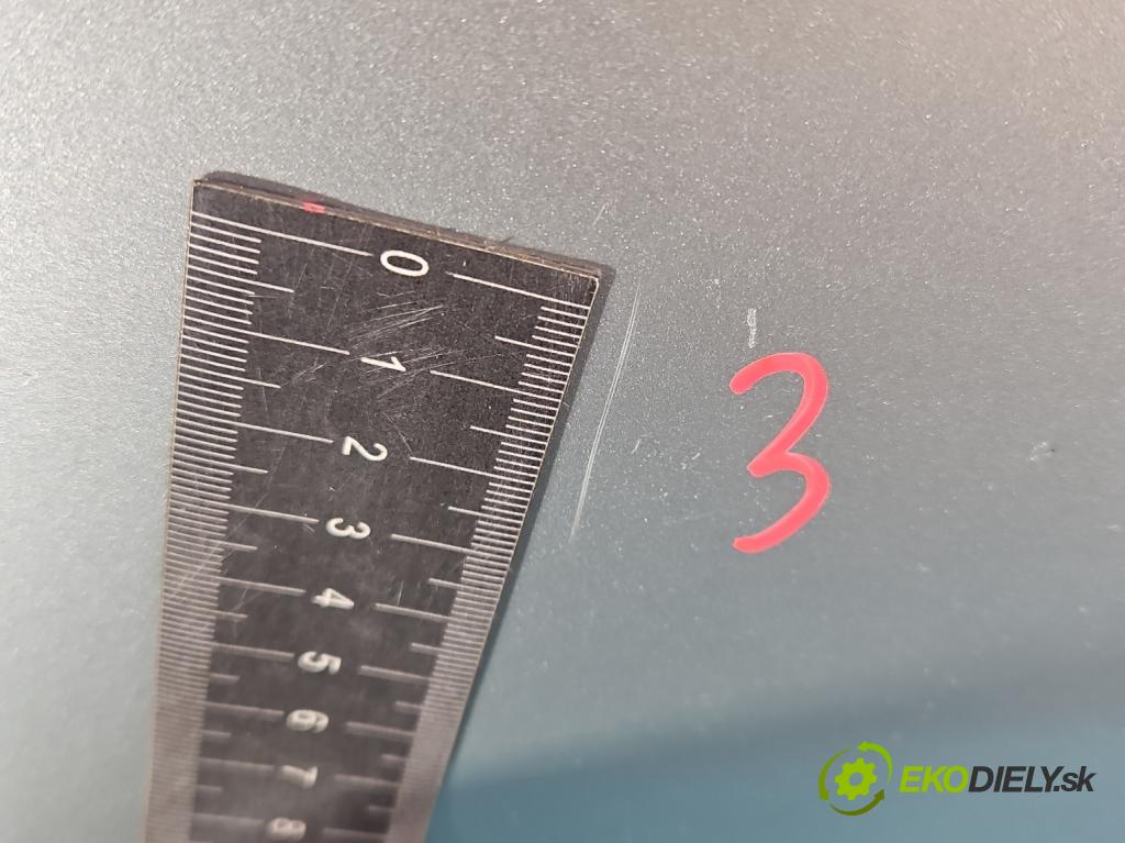 Toyota Yaris I 1999-2005 1.0 vvti 68 HP manual 50 kW 998 cm3 5- dvere zadné pravé  (Kľučka dverí ostatné)