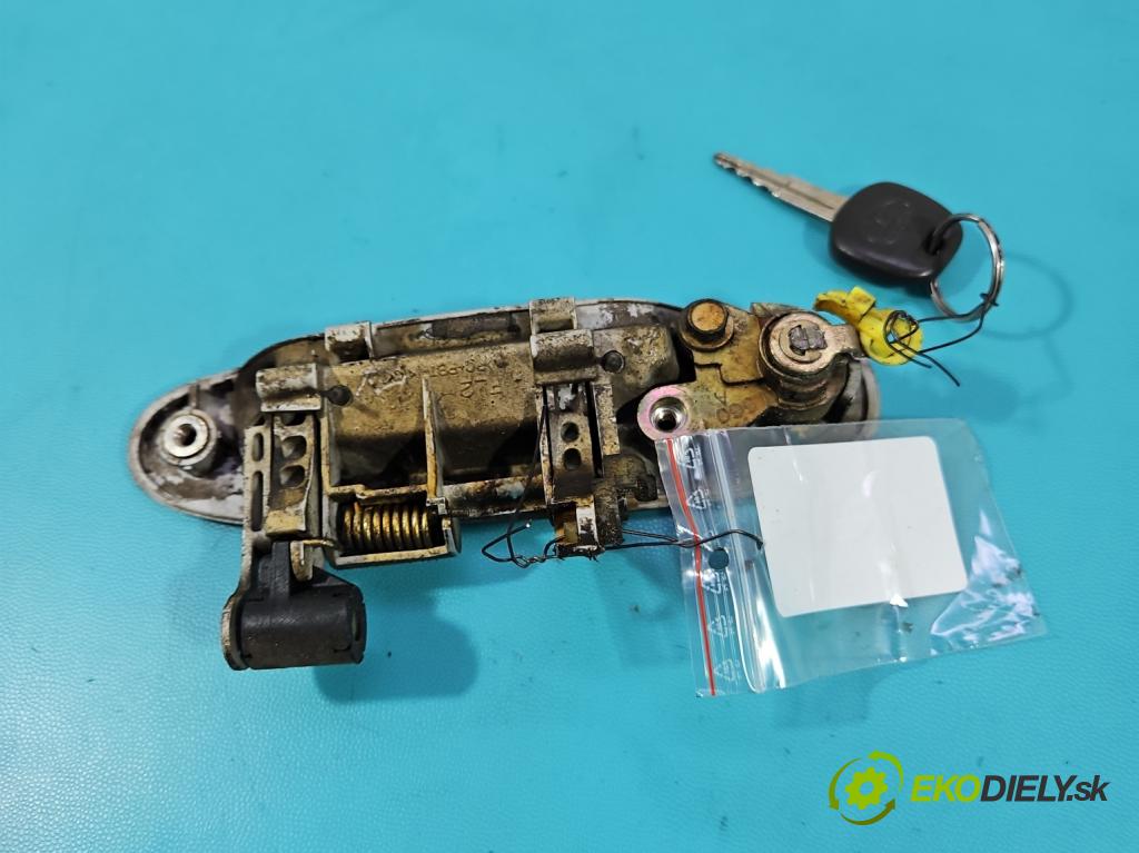 Toyota Yaris I 1999-2005 1.0 vvti 68 HP manual 50 kW 998 cm3 5- rukoväť predné ľavé mimo:  (Kľučka dverí vonkajšia predná ľavá)