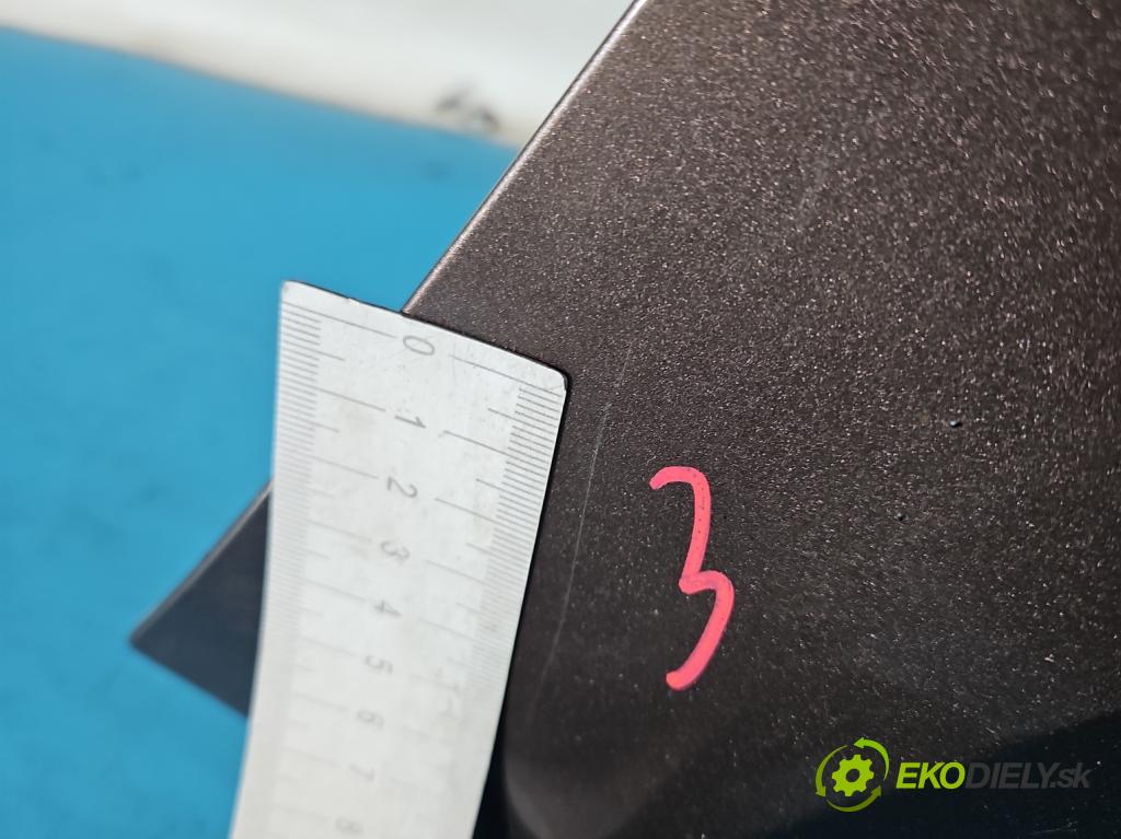 Skoda Octavia III 2013- 2.0 TSI DKZA: 190 HP automatic 140 kW 1984 cm3 5- blatník predné pravý  (Kľučka dverí ostatné)