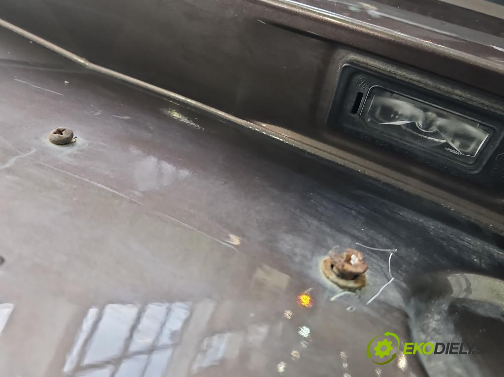 Skoda Octavia III 2013- 2.0 TSI 190 HP automatic 140 kW 1984 cm3 5- zadna kufor  (Kapota zadná (kufor))