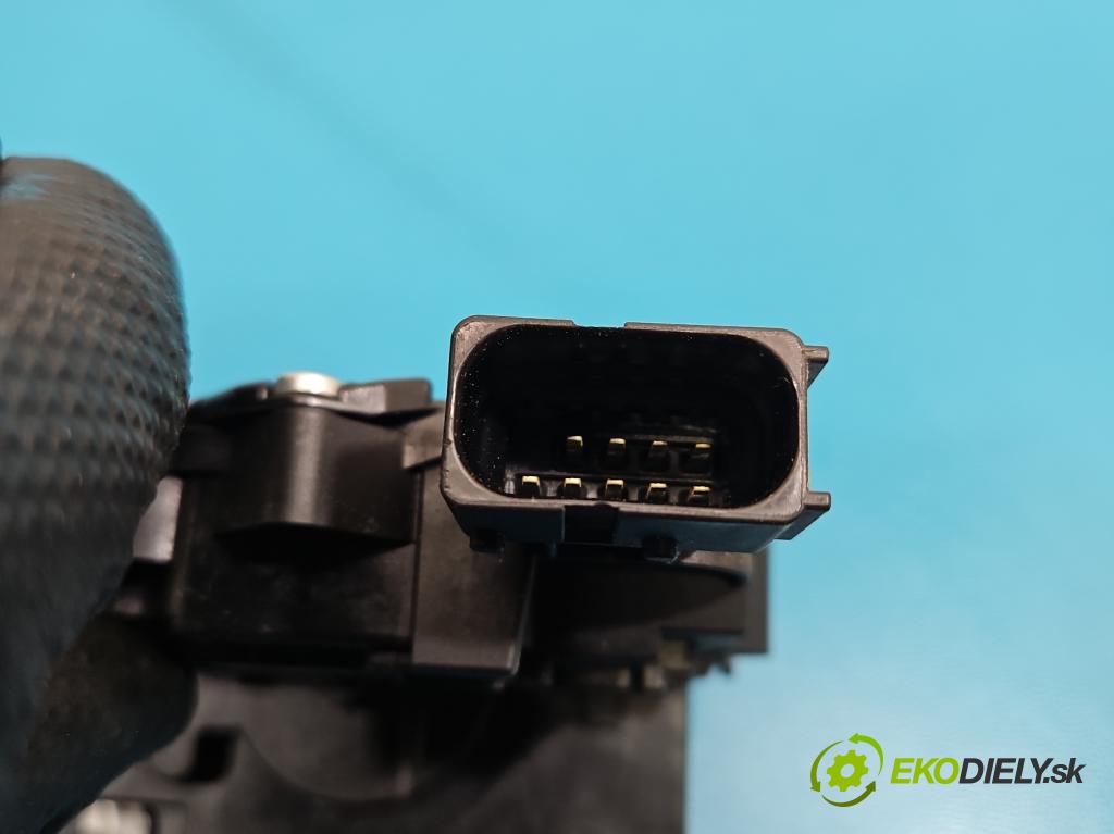 Opel Meriva B 2010-2017 1.4 16V 101 HP manual 74 kW 1398 cm3 5- zámok zadné pravý 13432377