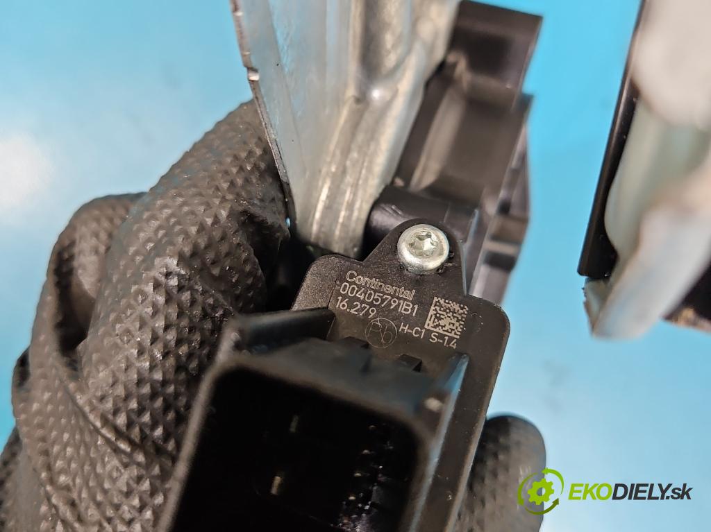 Opel Meriva B 2010-2017 1.4 16V 101 HP manual 74 kW 1398 cm3 5- mechanizmus okna predné pravý 13354548