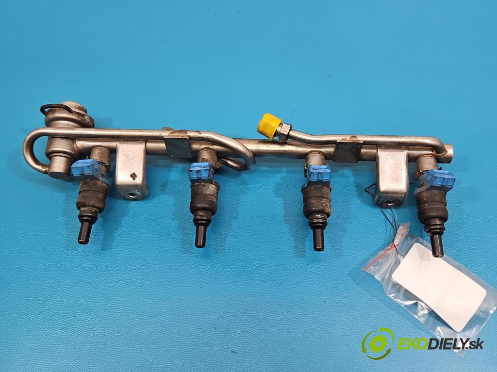 Vw Passat B5 1995-2005 1.8 20V 125 hp manual 92 kW 1781 cm3 4- vstřikovač 058133551F (Vstřikovač paliva)