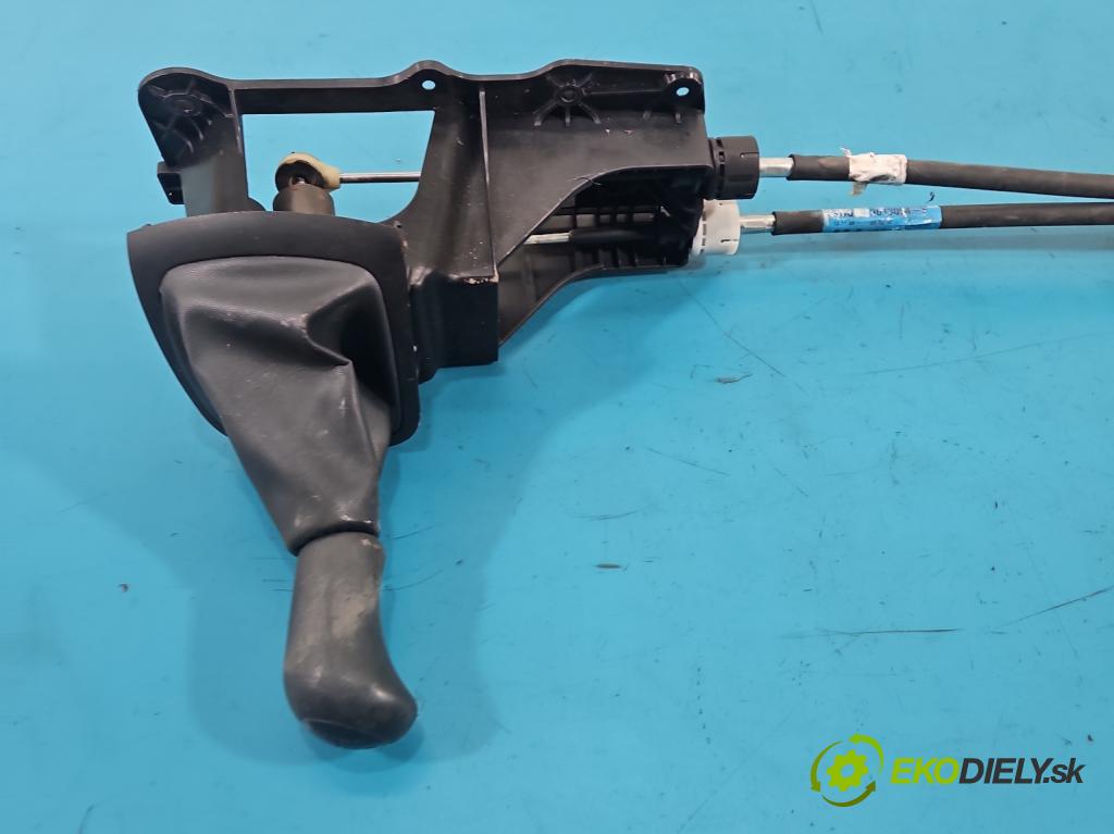 Renault Megane III 2008-2016 1.5 dci 86 HP manual 63 kW 1461 cm3 5- Páka: Změny: stupeň,rýchlosť 8200779125 (Rýchlostná páka (kulisa))