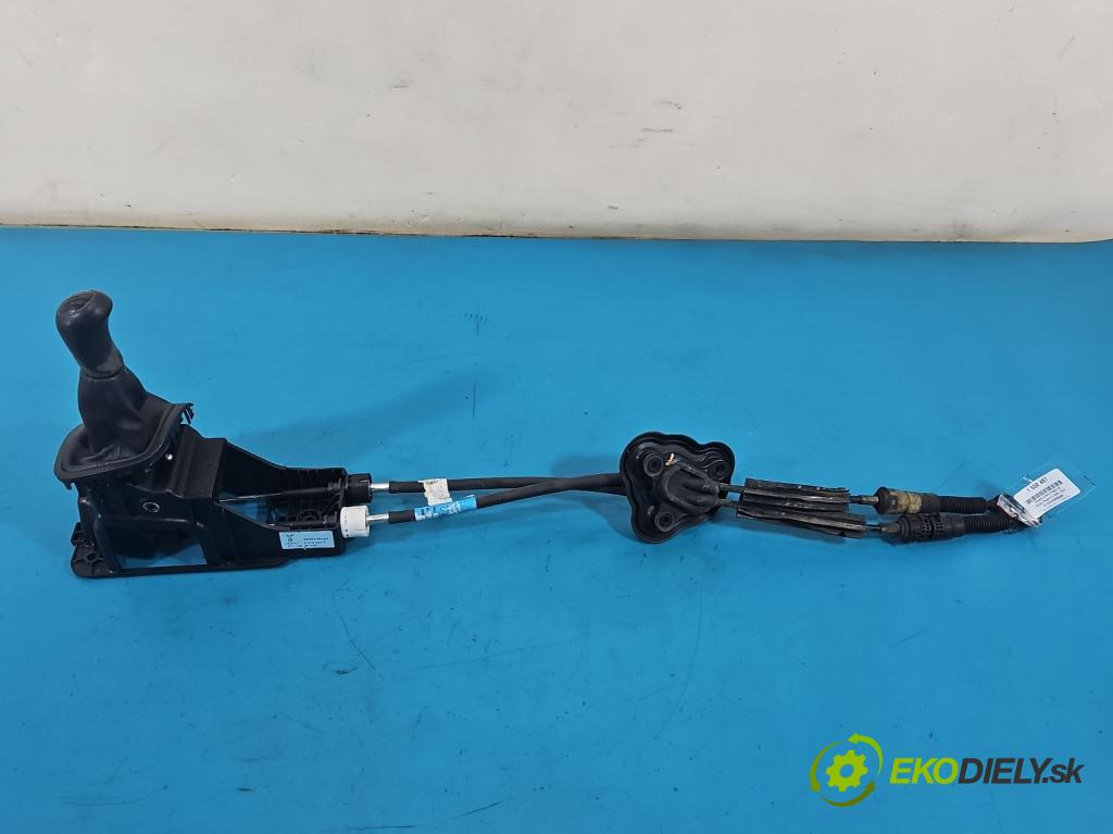 Renault Megane III 2008-2016 1.5 dci 86 hp manual 63 kW 1461 cm3 5- kulisa změny stupňová 8200779125 (Řadicí páka (kulisa) )