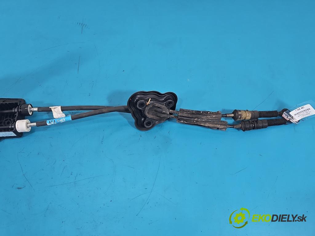 Renault Megane III 2008-2016 1.5 dci 86 HP manual 63 kW 1461 cm3 5- Páka: Změny: stupeň,rýchlosť 8200779125 (Rýchlostná páka (kulisa))