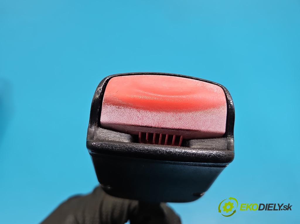 Renault Megane III 2008-2016 1.5 dci 86 HP manual 63 kW 1461 cm3 5- pas bezpečnosť: predné ľavý