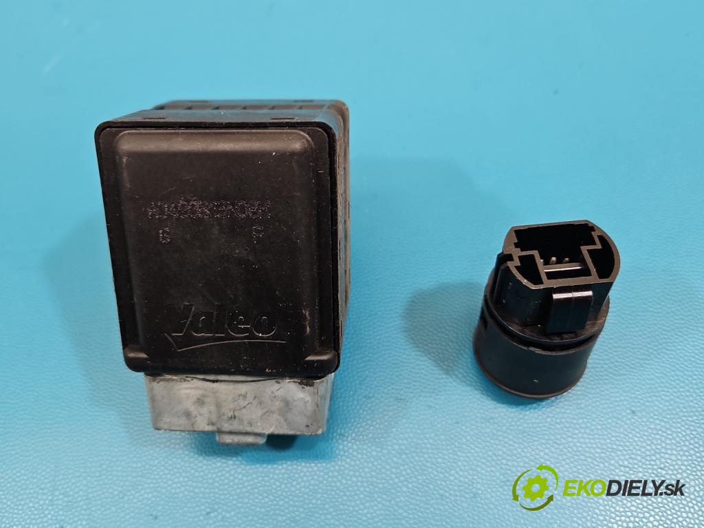 Renault Megane III 2008-2016 1.5 dci 86 HP manual 63 kW 1461 cm3 5- riadiaca jednotka motora 237100120R