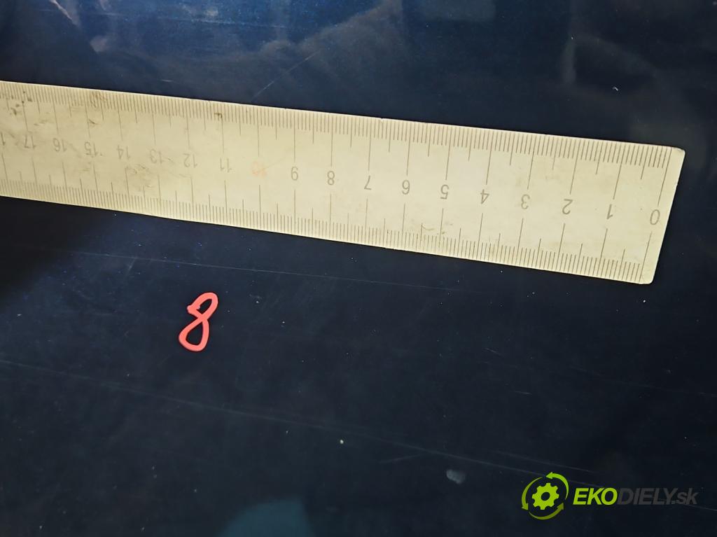 Suzuki SX4 S-Cross 2013-2021 1.4 T 129 HP manual 95 kW 1373 cm3 5- dvere zadné pravé  (Kľučka dverí ostatné)