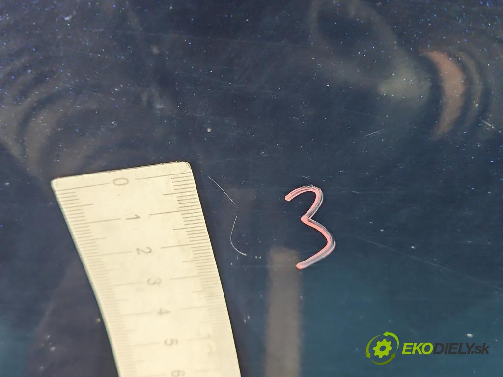 Suzuki SX4 S-Cross 2013-2021 1.4 T 129 HP manual 95 kW 1373 cm3 5- dvere predné pravé  (Kľučka dverí ostatné)