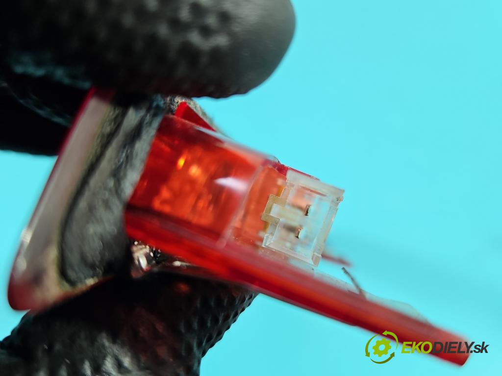 Skoda Scala 2019- 1.5 TSI 150 hp manual 110 kW 1498 cm3 5- světlo: 5JJ945097A