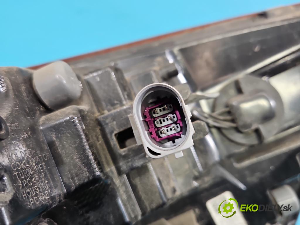 Skoda Scala 2019- 1.5 TSI 150 HP manual 110 kW 1498 cm3 5- svetlo / reflektor zadné ľavé 657945207B (Kľučka dverí ostatné)