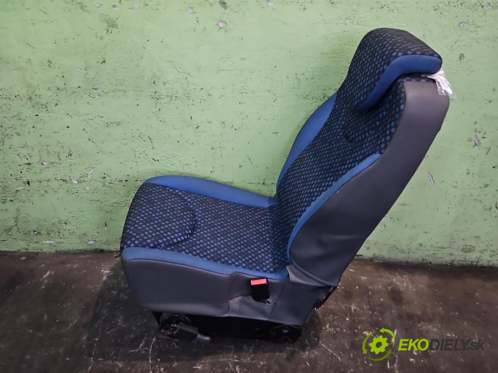 Fiat Scudo II 2006-2016 2.0 jtd 120 HP manual 88 kW 1997 cm3 5- Sedačka zadné pravý III