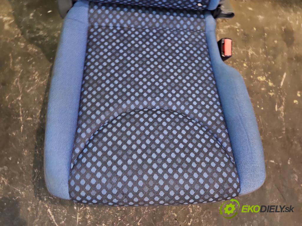 Fiat Scudo II 2006-2016 2.0 jtd 120 HP manual 88 kW 1997 cm3 5- Sedačka zadné pravý III