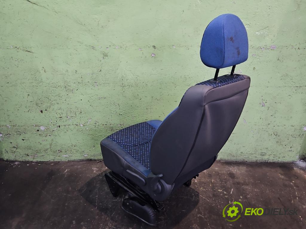 Fiat Scudo II 2006-2016 2.0 jtd 120 hp manual 88 kW 1997 cm3 5- Sedadlo levý  (Sedadlo)