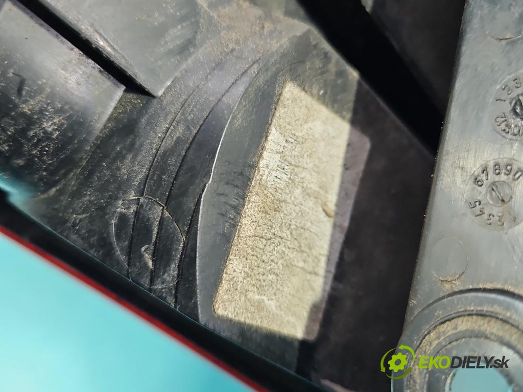 Nissan Qashqai I J10 2006-2013 1.6 16V 114 hp manual 84 kW 1598 cm3 5- světlo zadní pravé  (Klika dveří ostatní)