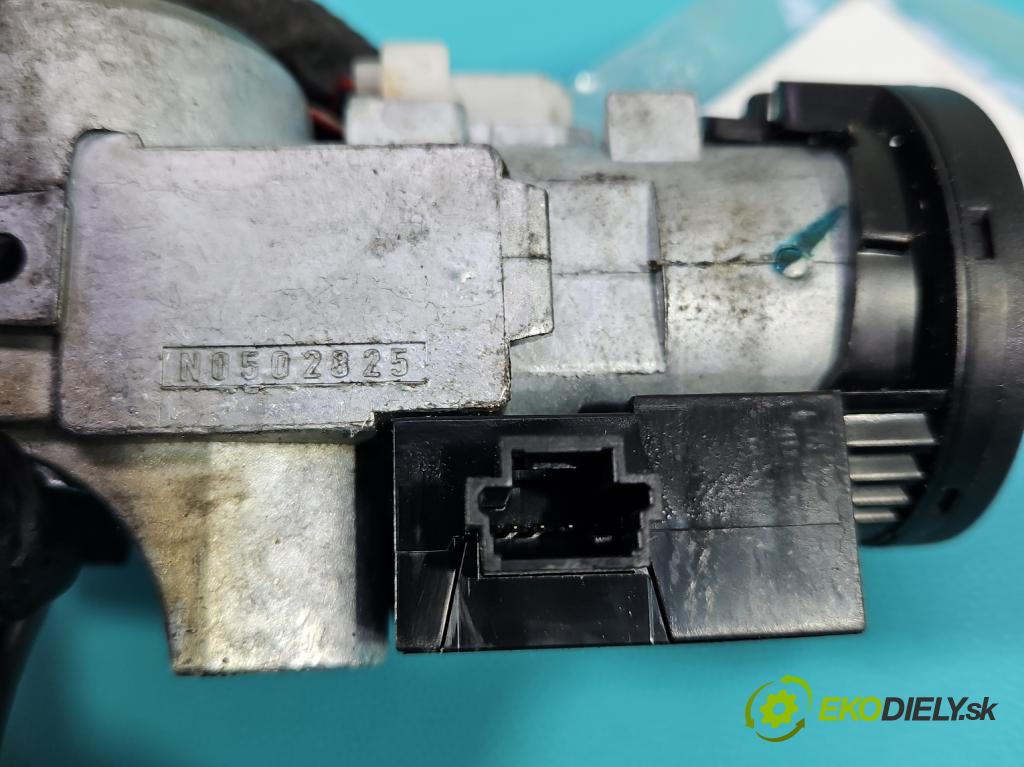 Nissan Qashqai I J10 2006-2013 1.6 16V 114 HP manual 84 kW 1598 cm3 5- Spínačka 28590C9968 (Spínacia skrinka)