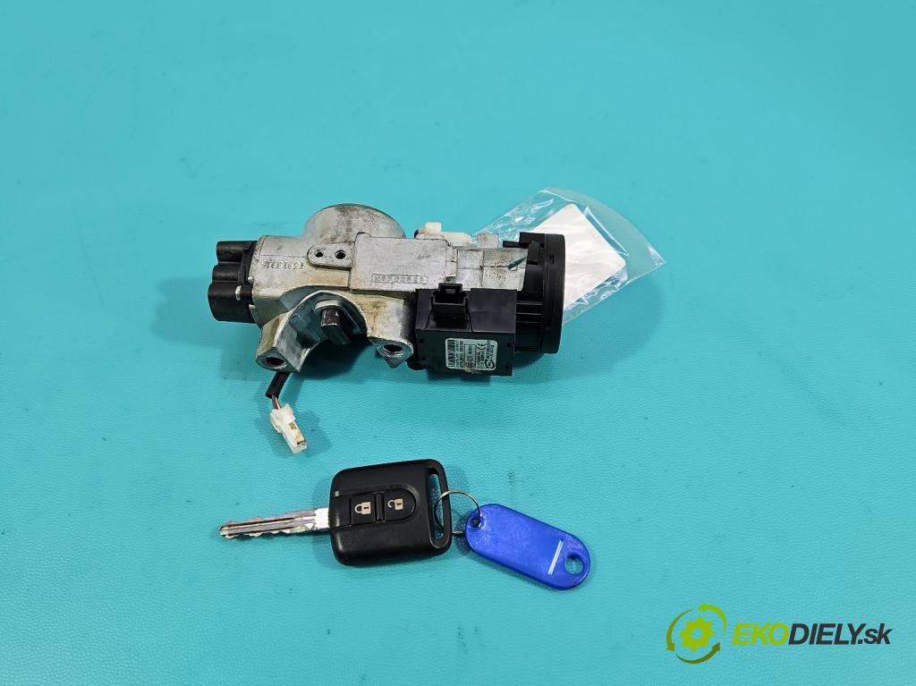 Nissan Qashqai I J10 2006-2013 1.6 16V 114 HP manual 84 kW 1598 cm3 5- Spínačka 28590C9968 (Spínacia skrinka)