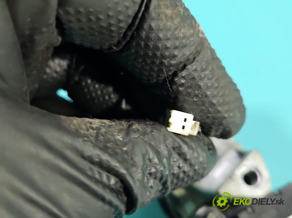 Nissan Qashqai I J10 2006-2013 1.6 16V 114 HP manual 84 kW 1598 cm3 5- Spínačka 28590C9968 (Spínacia skrinka)