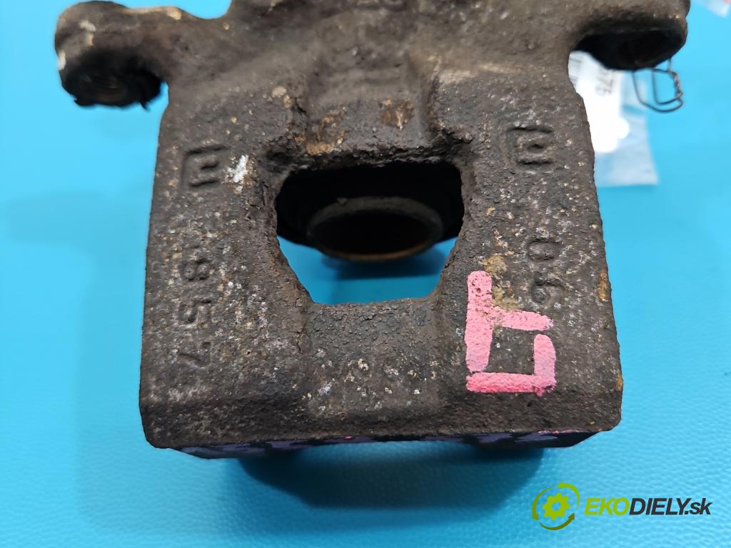 Nissan Qashqai I J10 2006-2013 1.6 16V 114 HP manual 84 kW 1598 cm3 5- brzdič zadné ľavý  (Kľučka dverí ostatné)