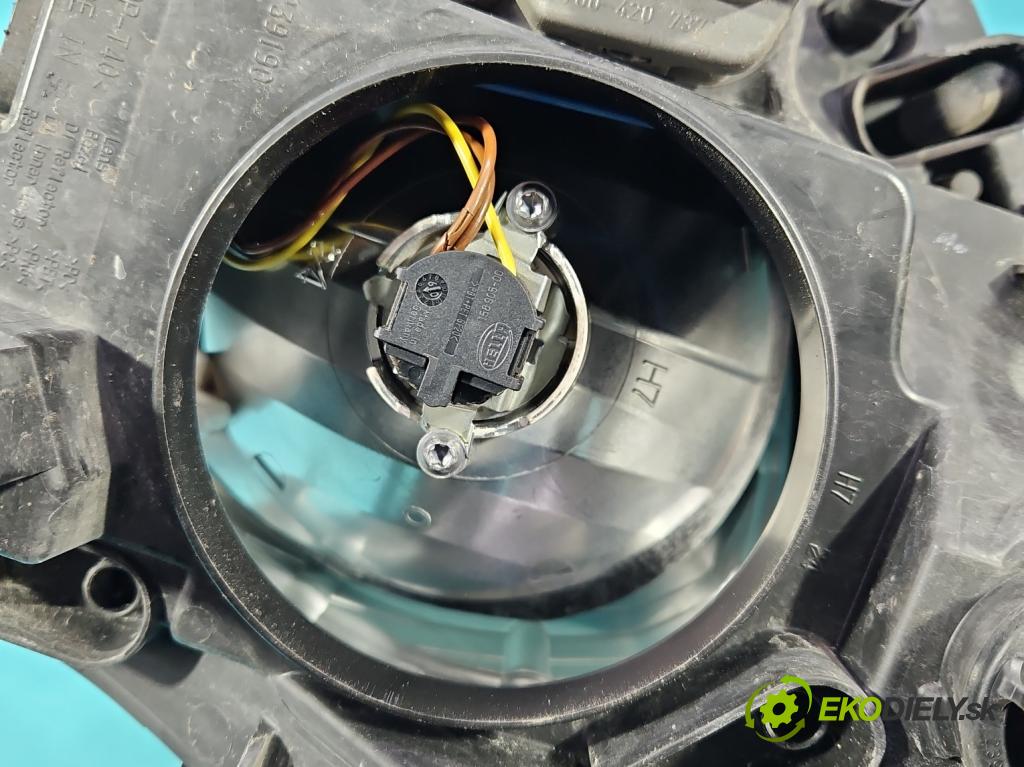 Nissan Qashqai I J10 2006-2013 1.6 16V 114 HP manual 84 kW 1598 cm3 5- Reflektor: pravý 26010JD90B (Svetlo predné pravé)