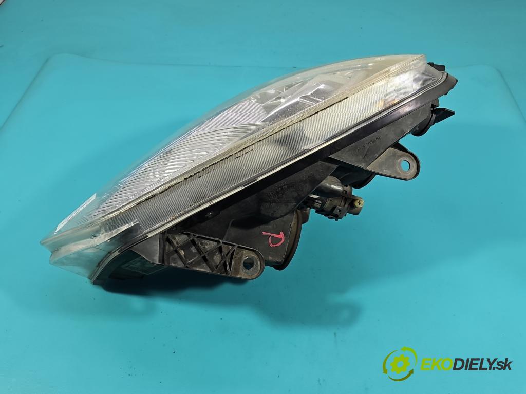 Nissan Qashqai I J10 2006-2013 1.6 16V 114 HP manual 84 kW 1598 cm3 5- Reflektor: pravý 26010JD90B (Svetlo predné pravé)