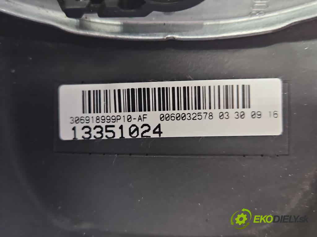 Opel Meriva B 2010-2017 1.4 16V 101 HP manual 74 kW 1398 cm3 5- volant  (Volant)