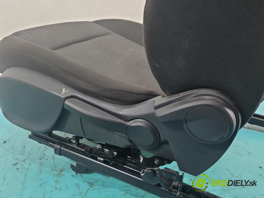 Opel Meriva B 2010-2017 1.4 16V 101 hp manual 74 kW 1398 cm3 5- Sedadlo levý  (Sedadlo)