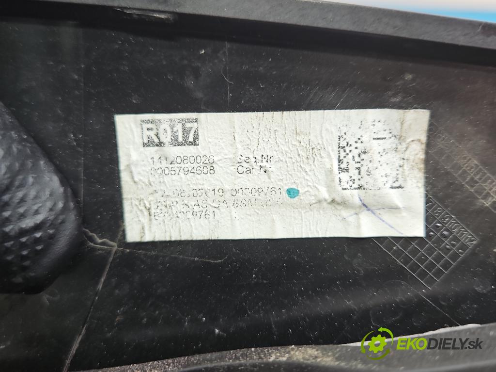 Mercedes B W246  2011-2018 2.1 cdi 136 HP automatic 100 kW 2143 cm3 5- zrkadlo pravé  (Kľučka dverí ostatné)