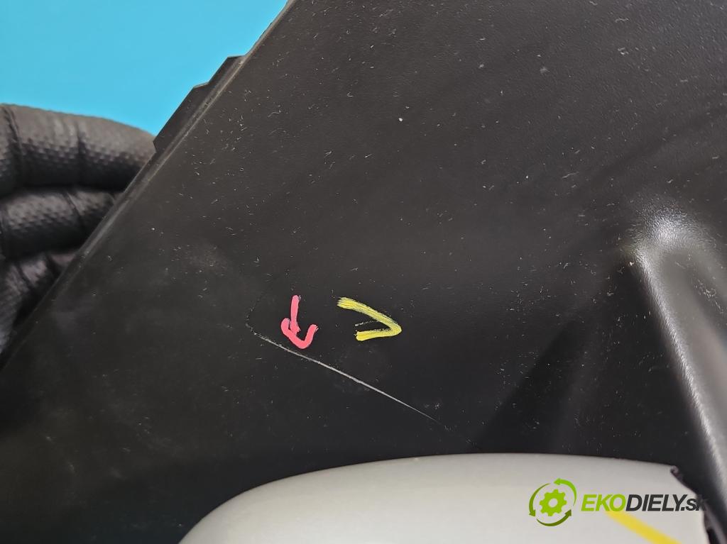 Mercedes B W246  2011-2018 2.1 cdi 136 HP automatic 100 kW 2143 cm3 5- zrkadlo pravé  (Kľučka dverí ostatné)