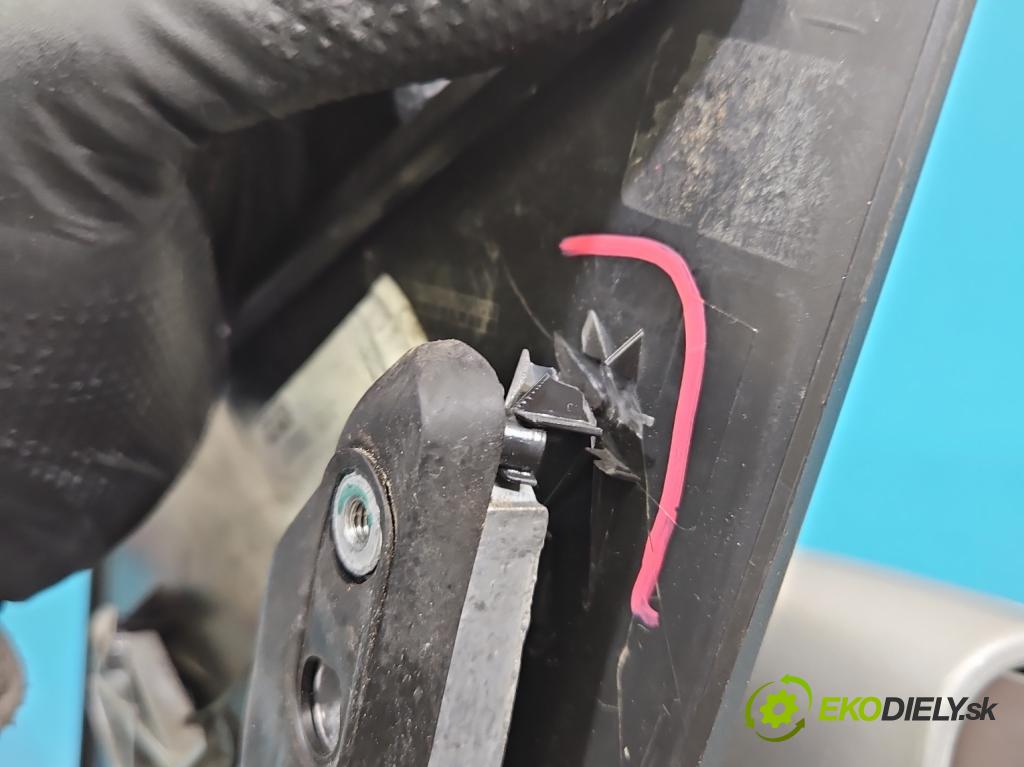 Mercedes B W246  2011-2018 2.1 cdi 136 HP automatic 100 kW 2143 cm3 5- zrkadlo pravé  (Kľučka dverí ostatné)