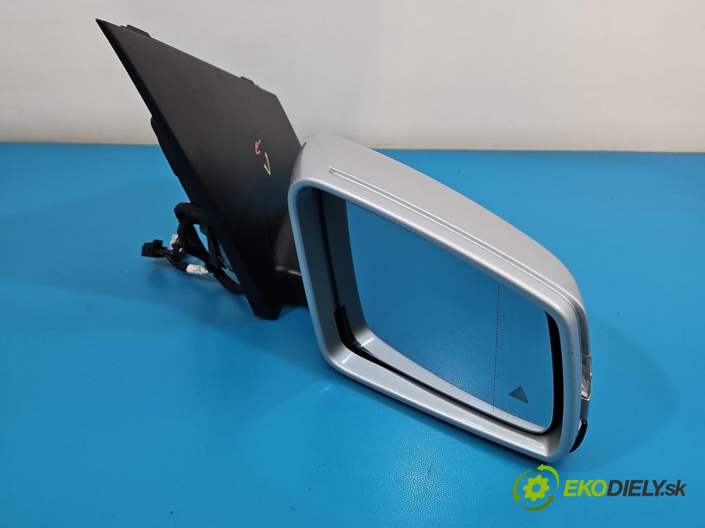 Mercedes B W246  2011-2018 2.1 cdi 136 HP automatic 100 kW 2143 cm3 5- zrkadlo pravé  (Kľučka dverí ostatné)