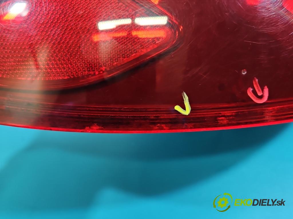 Mercedes B W246  2011-2018 2.1 cdi 136hp automatic 100 kW 2143 cm3 5- světlo zadní levé  (Klika dveří ostatní)