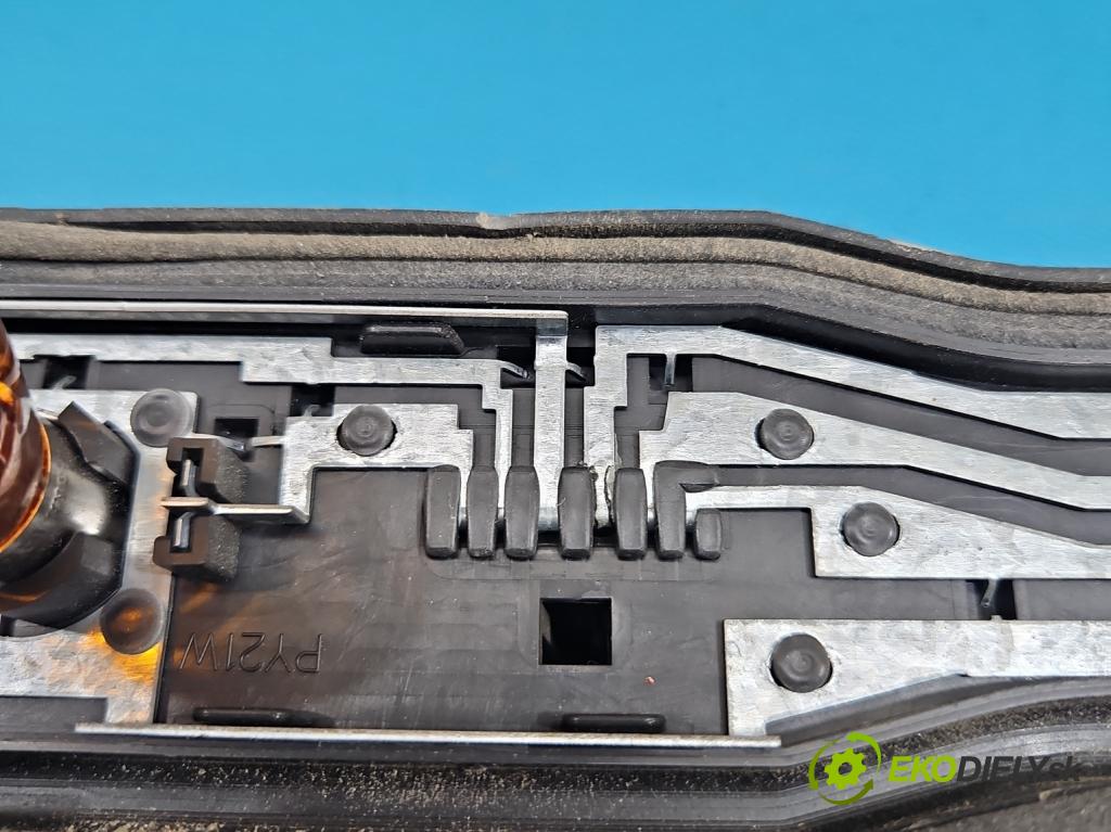 Fiat Scudo II 2006-2016 2.0 jtd 120 hp manual 88 kW 1997 cm3 5- světlo zadní pravé  (Klika dveří ostatní)