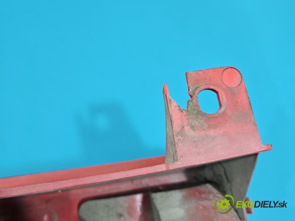 Fiat Scudo II 2006-2016 2.0 jtd 120 hp manual 88 kW 1997 cm3 5- světlo zadní pravé  (Klika dveří ostatní)