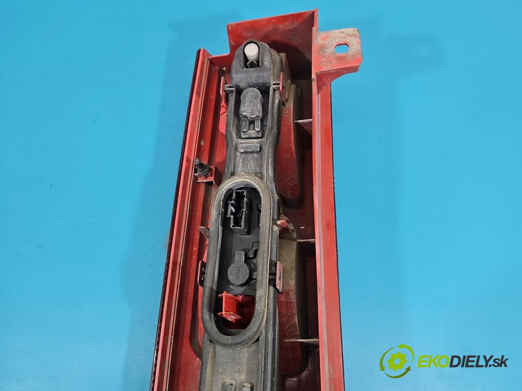 Fiat Scudo II 2006-2016 2.0 jtd 120 hp manual 88 kW 1997 cm3 5- světlo zadní pravé  (Klika dveří ostatní)