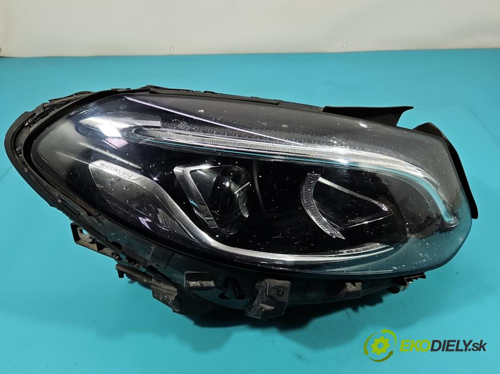 Mercedes B W246  2011-2018 2.1 cdi 136 HP automatic 100 kW 2143 cm3 5- Reflektor: pravý A2469062801 (Svetlo predné pravé)