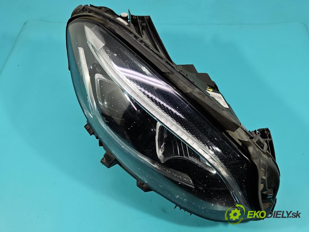 Mercedes B W246  2011-2018 2.1 cdi 136 HP automatic 100 kW 2143 cm3 5- Reflektor: pravý A2469062801 (Svetlo predné pravé)