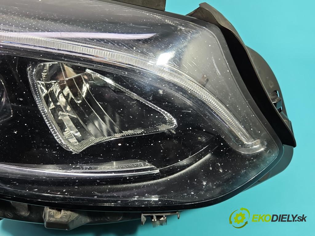 Mercedes B W246  2011-2018 2.1 cdi 136 HP automatic 100 kW 2143 cm3 5- Reflektor: pravý A2469062801 (Svetlo predné pravé)