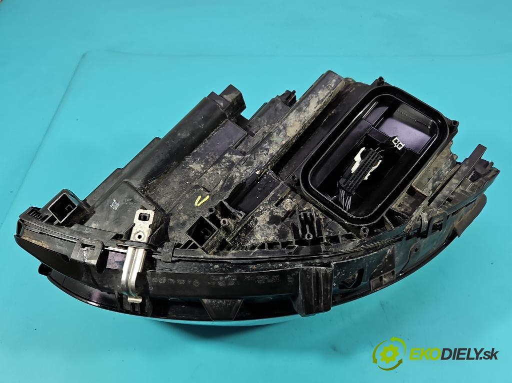 Mercedes B W246  2011-2018 2.1 cdi 136 HP automatic 100 kW 2143 cm3 5- Reflektor: pravý A2469062801 (Svetlo predné pravé)