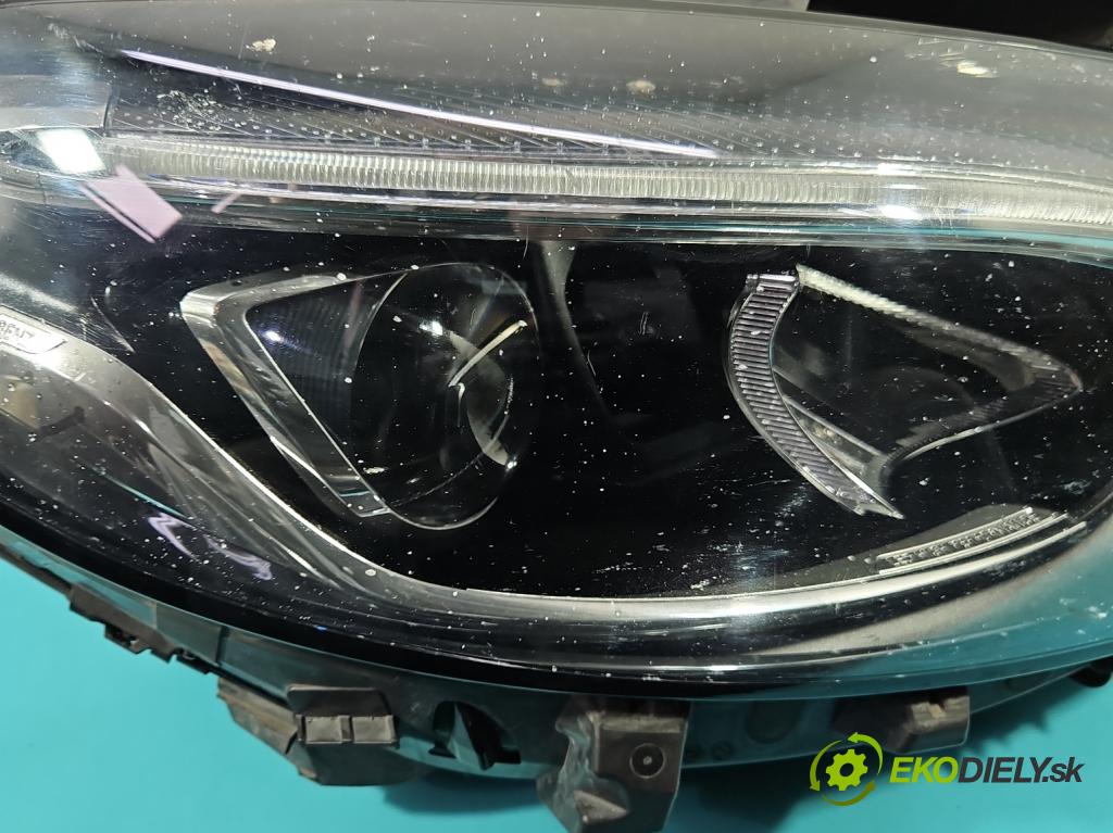 Mercedes B W246  2011-2018 2.1 cdi 136 HP automatic 100 kW 2143 cm3 5- Reflektor: pravý A2469062801 (Svetlo predné pravé)