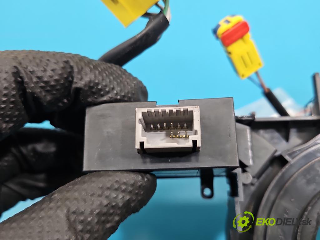 Renault Megane III 2008-2016 1.5 dci 86 HP manual 63 kW 1461 cm3 5- Páska: airbag  (Airbag)