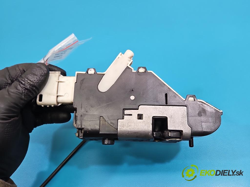 Fiat Scudo II 2006-2016 2.0 jtd 120 HP manual 88 kW 1997 cm3 5- zámok zadné pravý 40847149