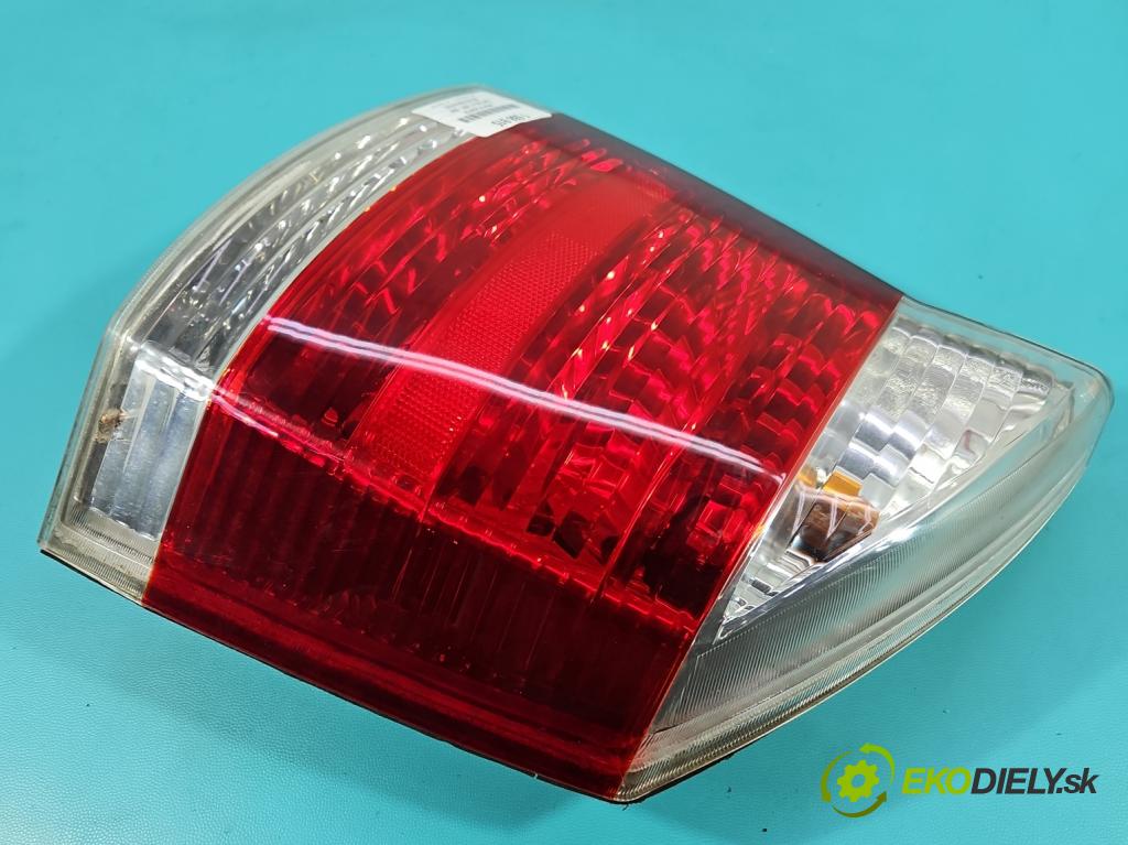 Opel Vectra C 2002-2008 1.8 16V 120 HP manual 88 kW 1796 cm3 4- svetlo / reflektor zadné pravé  (Kľučka dverí ostatné)