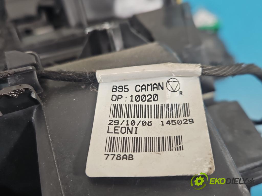 Renault Megane III 2008-2016 1.5 dci 86 hp manual 63 kW 1461 cm3 5- radiátor  (Radiátor topení)